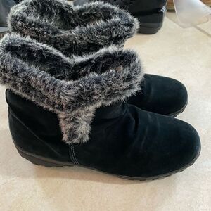Women’s black Fur Khombu Winter snow boots size 9 zipper